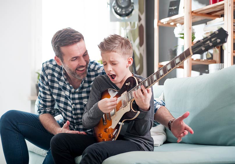 Canciones para papá: Homenajéalo con música